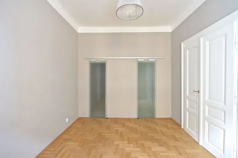 Šafaříkova, Vinohrady - Prague 2 | Rent, Apartment, Three-bedroom (4+kk), 95 m²