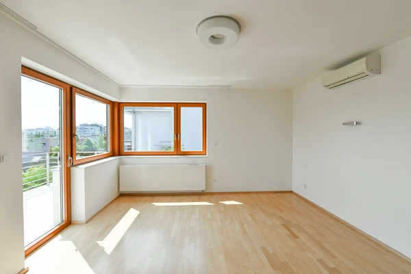 Břežánecká, Jinonice - Prague 5 | Rent, House, Six-bedroom (7+kk), 517 m²