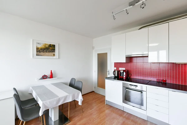 Raichlova, Stodůlky - Prague 5 | Rent, Apartment, One-bedroom (2+kk), 57 m²