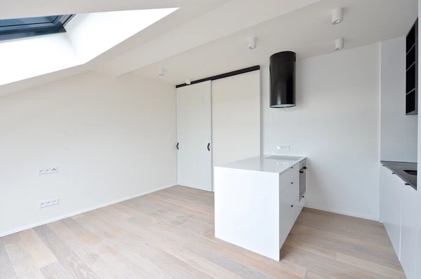 Náměstí Jiřího z Poděbrad, Vinohrady - Praha 3 | Pronájem, Byt, 1+kk, 39 m²