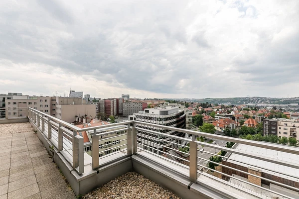 Lomnického, Nusle - Prague 4 | Rent, Office building, 16 991 m²