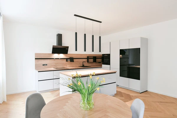 Londýnská, Vinohrady - Prague 2 | Rent, Apartment, Two-bedroom (3+kk), 104 m²