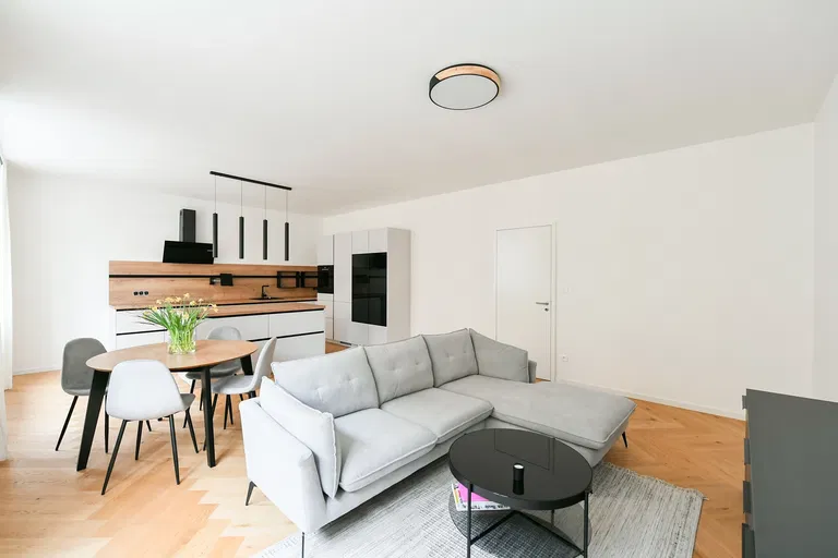 Londýnská, Vinohrady - Prague 2 | Rent, Apartment, Two-bedroom (3+kk), 107 m²