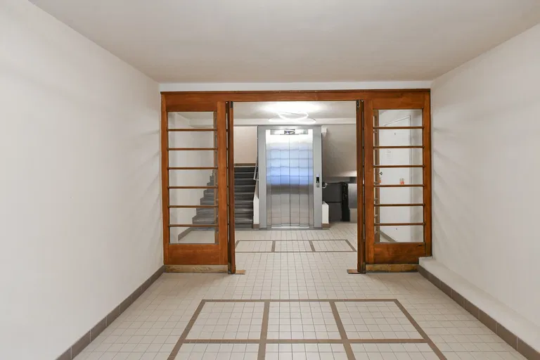 Londýnská, Vinohrady - Prague 2 | Rent, Apartment, Two-bedroom (3+kk), 107 m²