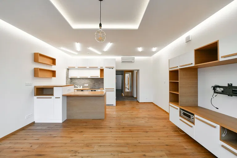 Rooseveltova, Bubeneč - Praha 6 | Pronájem, Byt, 4+kk, 117 m²