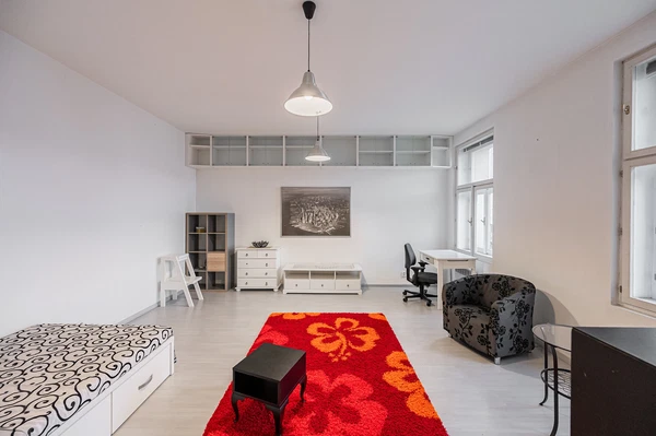 Trojská, Kobylisy - Praha 8 | Pronájem, Byt, 2+1, 57 m²