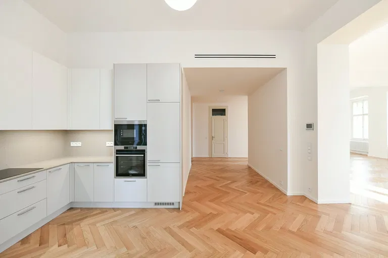 Janáčkovo nábřeží, Smíchov - Praha 5 | Pronájem, Byt, 4+kk, 242 m²