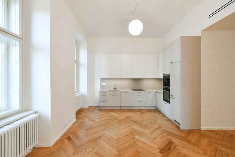Janáčkovo nábřeží, Smíchov - Praha 5 | Pronájem, Byt, 4+kk, 242 m²