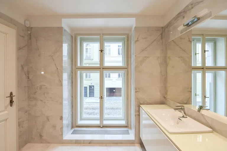 Janáčkovo nábřeží, Smíchov - Praha 5 | Pronájem, Byt, 4+kk, 242 m²