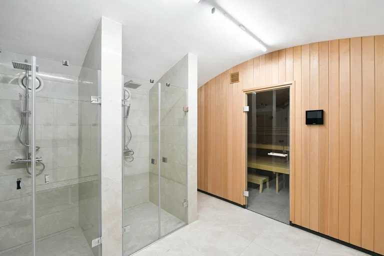 Janáčkovo nábřeží, Smíchov - Praha 5 | Pronájem, Byt, 4+kk, 242 m²