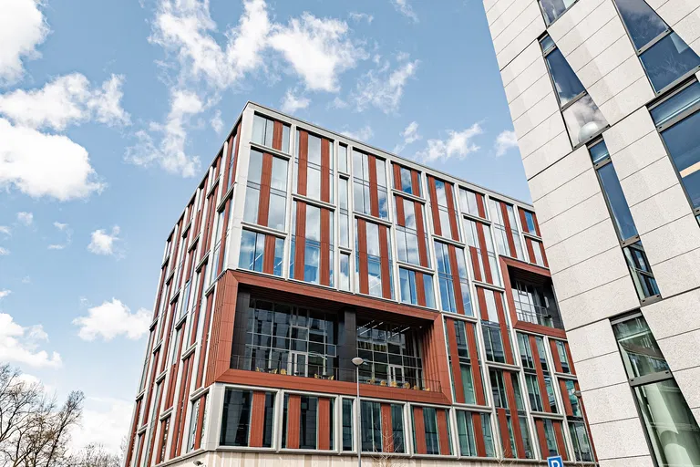 Karolinská, Karlín - Praha 8 | Pronájem, Administrativní budova