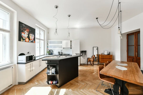 Rumunská, Vinohrady - Prague 2 | Sale, Apartment, Two-bedroom (3+1), 91 m²