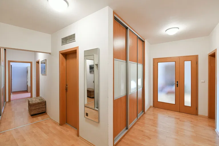Patočkova, Břevnov - Prague 6 | Rent, Apartment, Two-bedroom (3+kk), 98 m²