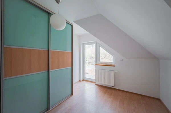 Pod Valem II., Průhonice - Praha-západ | Rent, House, Four-bedroom (5+kk), 190 m²