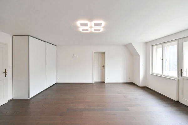 V Šáreckém údolí, Dejvice - Prague 6 | Rent, House, Five-bedroom (6+kk), 250 m²