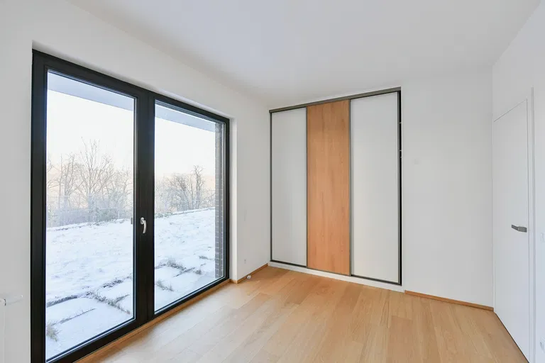Učňovská, Hrdlořezy - Prague 9 | Rent, Apartment, Two-bedroom (3+kk), 134 m²