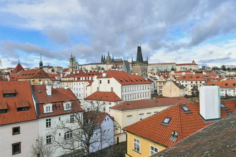 Hroznová, Malá Strana - Prague 1 | Rent, Apartment, One-bedroom (2+kk), 70 m²