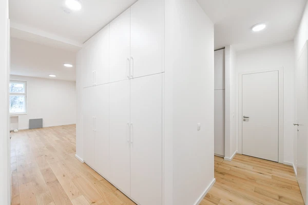 Mydlářka, Dejvice - Prague 6 | Rent, Apartment, Three-bedroom (4+kk), 117 m²