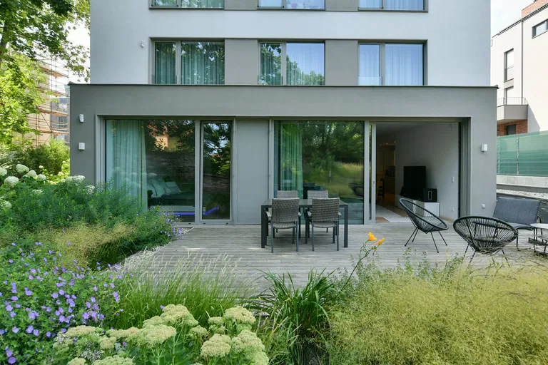 Na Marně, Bubeneč - Prague 6 | Rent, Apartment, Four-bedroom (5+kk), 255 m²