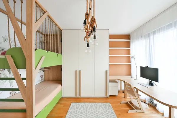 U Mlýnského kanálu, Karlín - Praha 8 | Pronájem, Byt, 4+kk, 120 m²