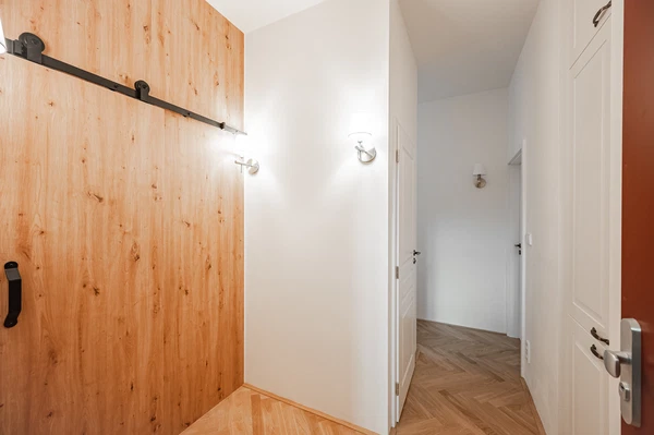 Na ovčinách, Holešovice - Prague 7 | Rent, Apartment, One-bedroom (2+kk), 62 m²