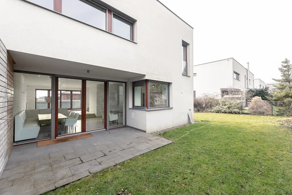 Schwarzenberská, Jinonice - Prague 5 | Rent, House, Four-bedroom (5+kk), 220 m²