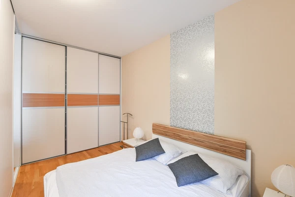 Senovážné náměstí, Nové Město - Prague 1 | Rent, Apartment, One-bedroom (2+kk), 60 m²