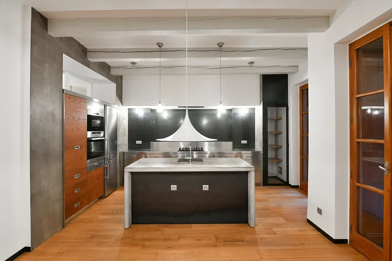 Českomalínská, Bubeneč - Prague 6 | Rent, Apartment, Two-bedroom (3+1), 124 m²