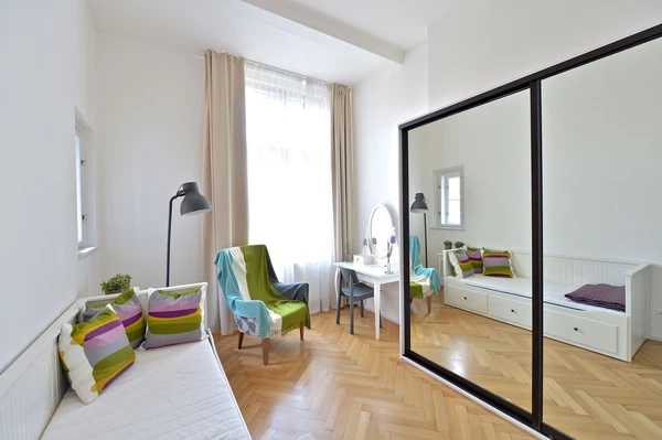 Národní obrany, Bubeneč - Praha 6 | Pronájem, Byt, 3+1, 106 m²