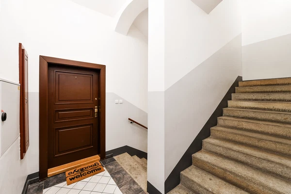 Ovenecká, Bubeneč - Prague 7 | Rent, Apartment, One-bedroom (2+kk), 58 m²