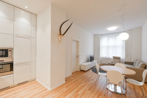 Ovenecká, Bubeneč - Prague 7 | Sale, Apartment, Two-bedroom (3+kk), 88 m²