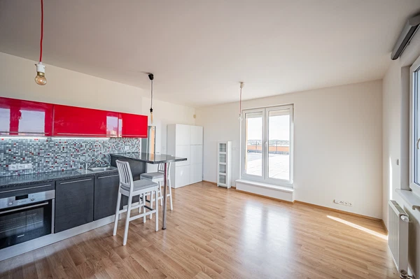 Radouňova, Stodůlky - Prague 5 | Rent, Apartment, Studio (1+kk), 39 m²