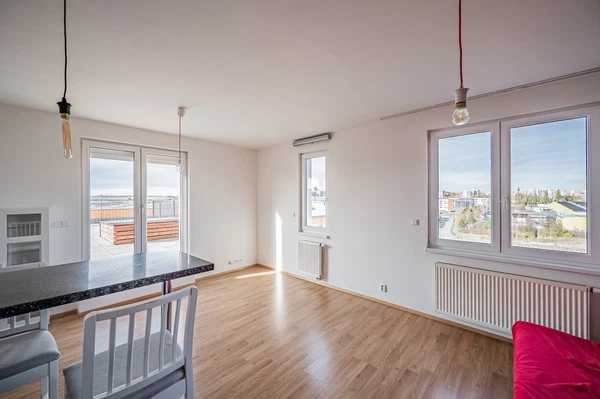 Radouňova, Stodůlky - Praha 5 | Pronájem, Byt, 1+kk, 39 m²