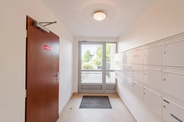 Radouňova, Stodůlky - Prague 5 | Rent, Apartment, Studio (1+kk), 39 m²