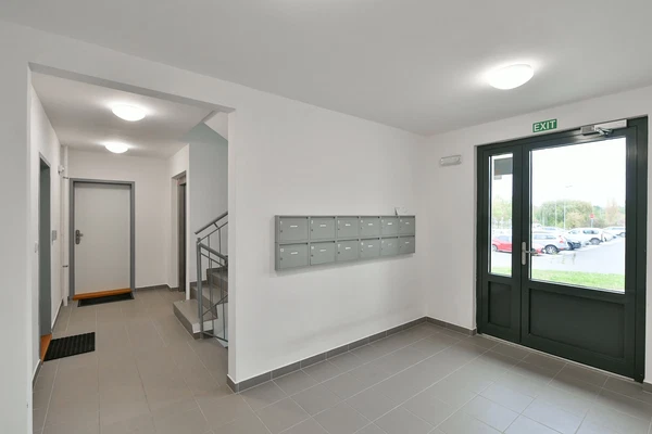 Bryksova, Černý Most - Prague 9 | Rent, Apartment, Studio (1+kk), 46 m²