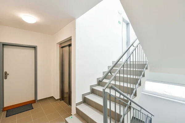 Bryksova, Černý Most - Prague 9 | Rent, Apartment, Studio (1+kk), 46 m²