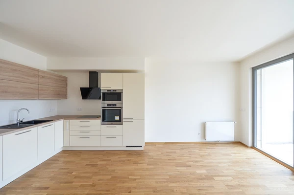 U Mlýnského kanálu, Karlín - Praha 8 | Pronájem, Byt, 2+kk, 61 m²