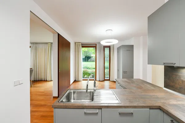 Pod Kaštany, Bubeneč - Praha 6 | Pronájem, Byt, 5+1, 193 m²