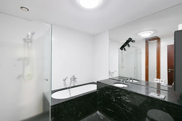 Pod Kaštany, Bubeneč - Praha 6 | Pronájem, Byt, 5+1, 193 m²