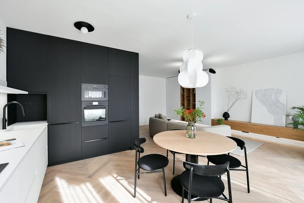 Křenova, Veleslavín - Prague 6 | Rent, Apartment, Three-bedroom (4+kk), 137 m²