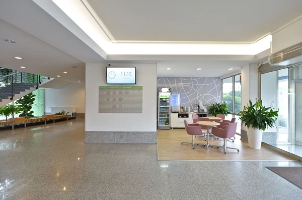 Kubánské náměstí, Vršovice - Prague 10 | Rent, Office building, 15 000 m²