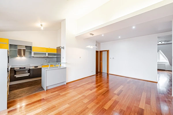 Sudoměřská, Žižkov - Prague 3 | Rent, Apartment, Four-bedroom (5+kk), 200 m²