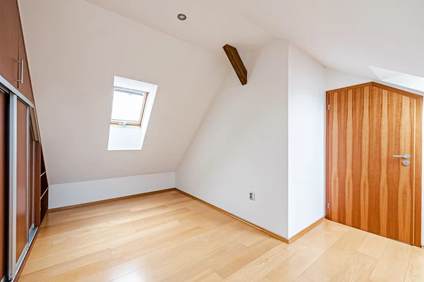 Sudoměřská, Žižkov - Prague 3 | Rent, Apartment, Four-bedroom (5+kk), 200 m²