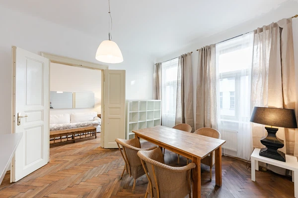 Ve Smečkách, Nové Město - Praha 1 | Pronájem, Byt, 2+1, 70 m²