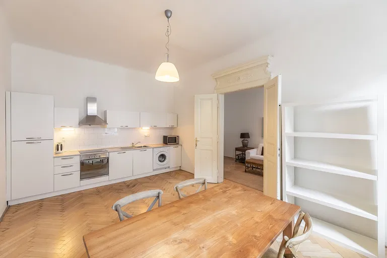 Ve Smečkách, Nové Město - Praha 1 | Pronájem, Byt, 2+1, 70 m²