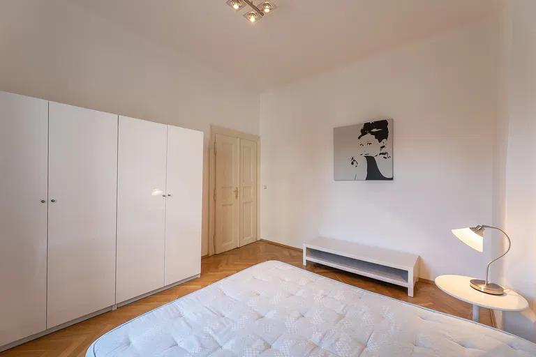 Ve Smečkách, Nové Město - Praha 1 | Pronájem, Byt, 2+1, 70 m²