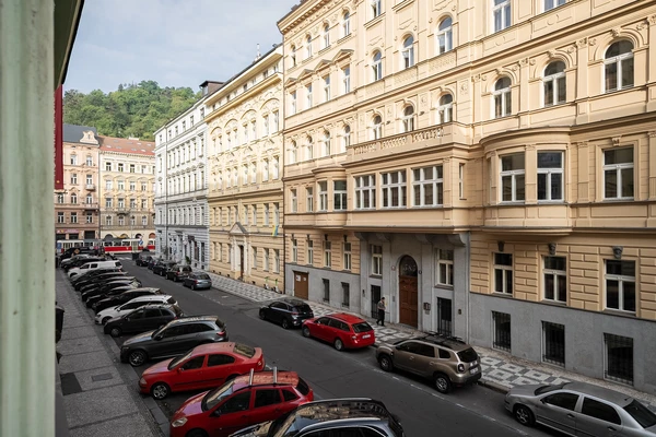 Mělnická, Malá Strana - Prague 5 | Sale, Apartment, Two-bedroom (3+1), 91 m²