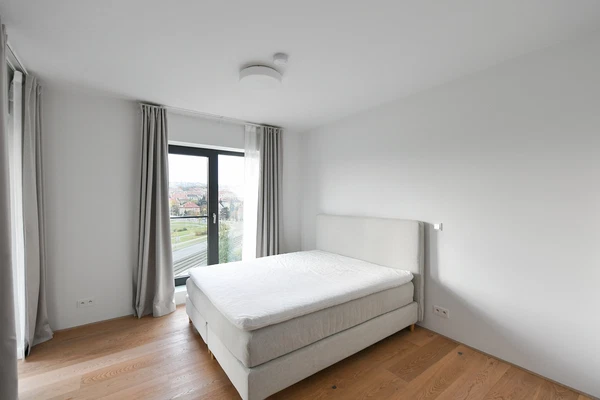 U Laboratoře, Střešovice - Prague 6 | Rent, Apartment, One-bedroom (2+kk), 70 m²