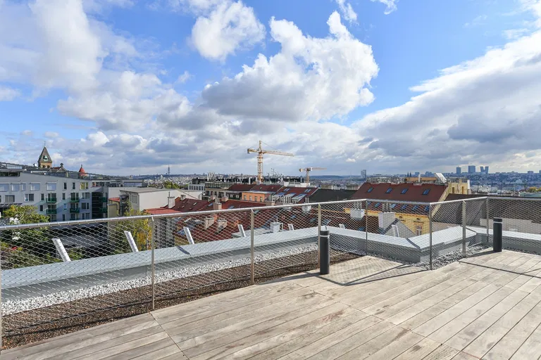 Holečkova, Smíchov - Prague 5 | Rent, Apartment, Three-bedroom (4+kk), 348 m²