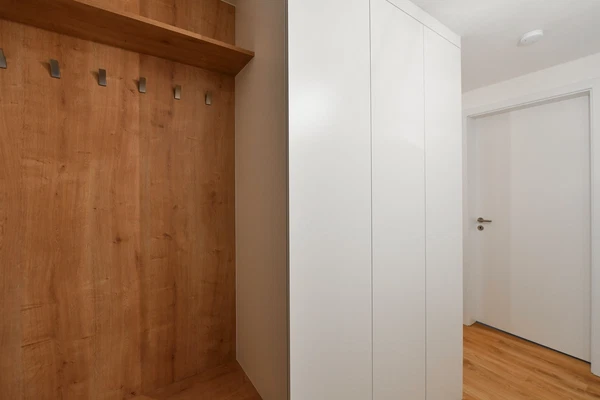 Jankovcova, Holešovice - Prague 7 | Rent, Apartment, One-bedroom (2+kk), 49 m²